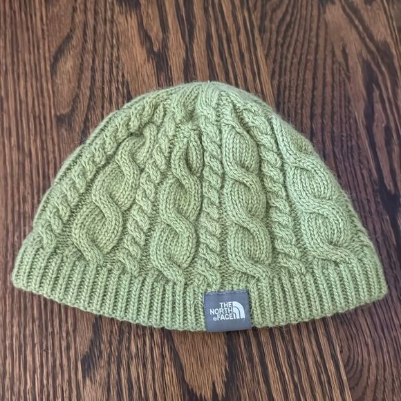 The North Face light green wool/acrylic/alpaca blend cable knit beanie. - Picture 1 of 3